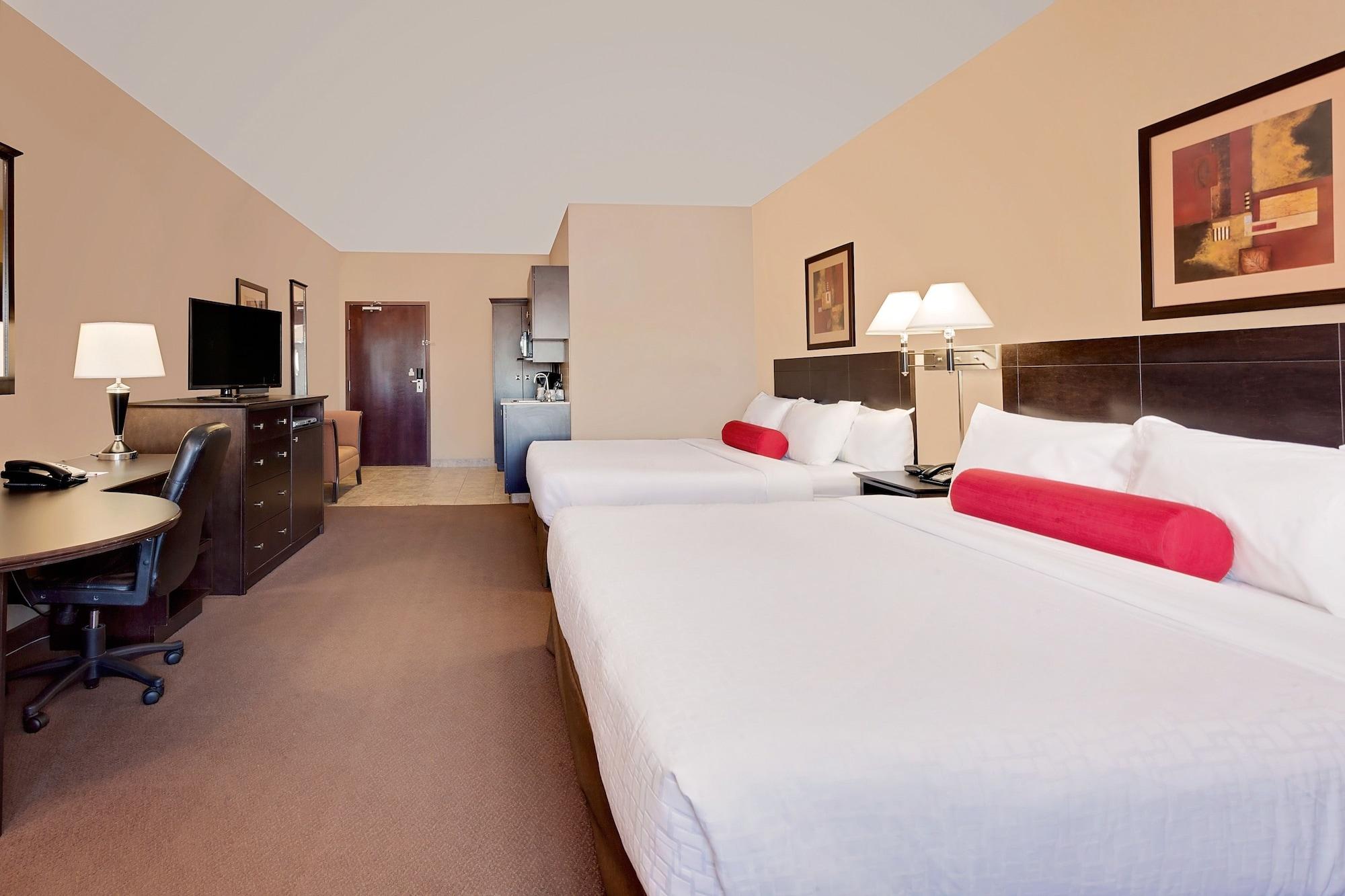 Ramada By Wyndham Camrose Otel Dış mekan fotoğraf